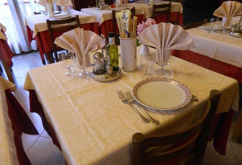 בית מלון כפרי Val Carlina