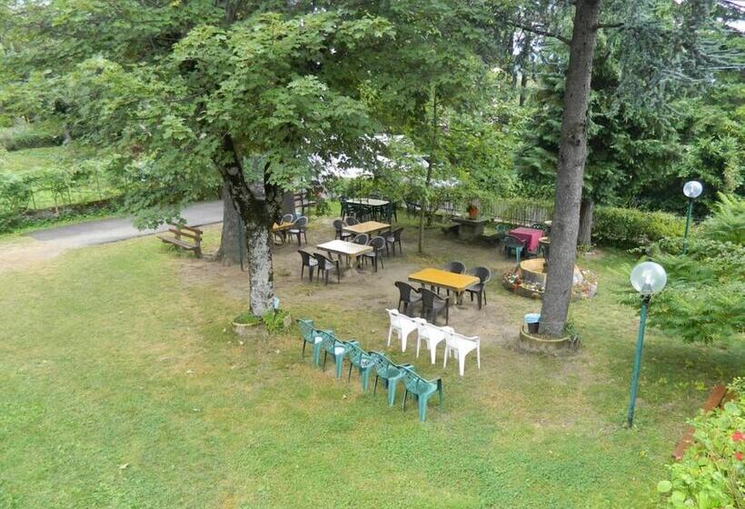 בית מלון כפרי Val Carlina