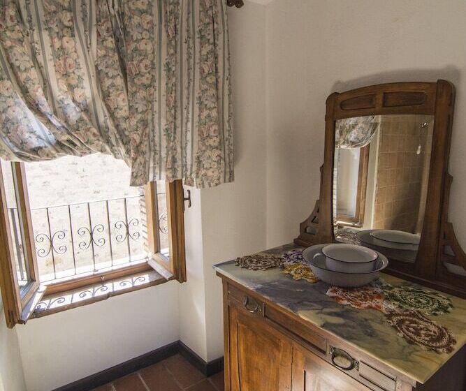 پانسیون Il Castello Di Perchia