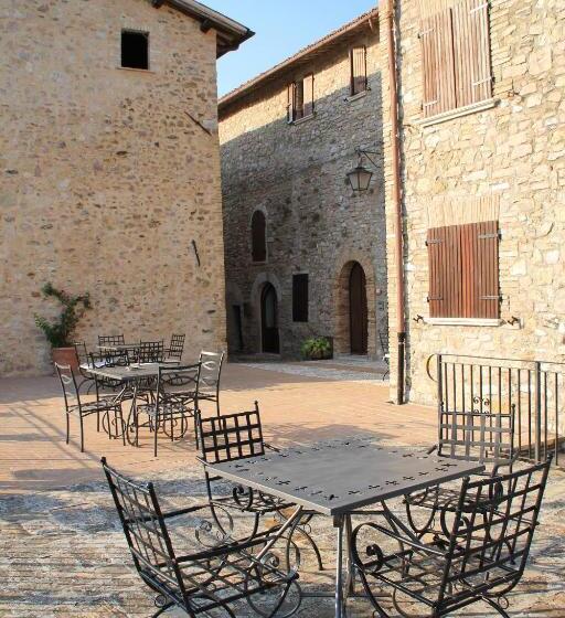 پانسیون Il Castello Di Perchia