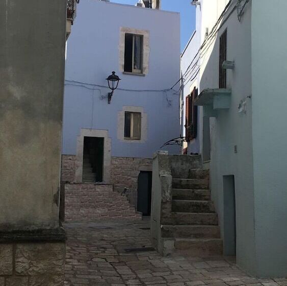 Пансион L Archasetta Historic Apartments