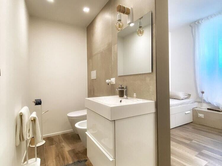 Пансион L Archasetta Historic Apartments