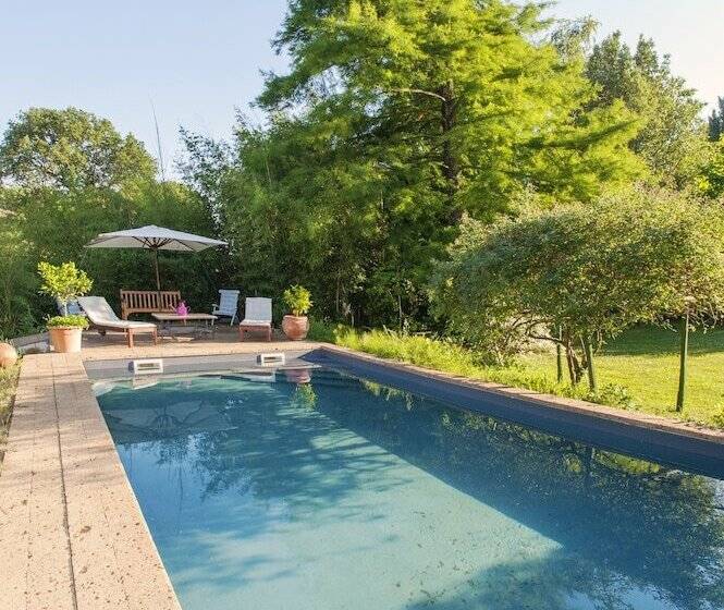 פנסיון La Cannara