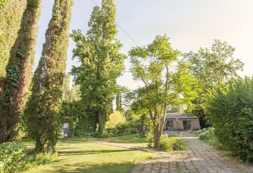 פנסיון La Cannara