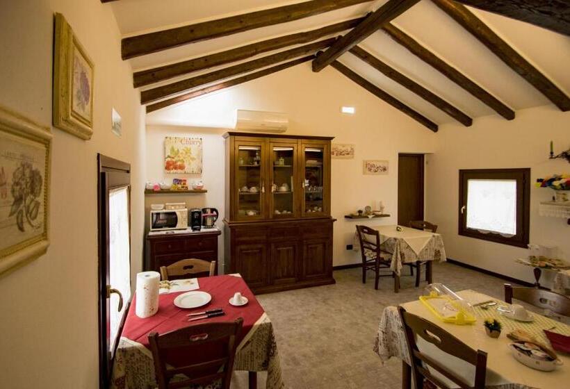Bed and Breakfast Chiaro Di Luna