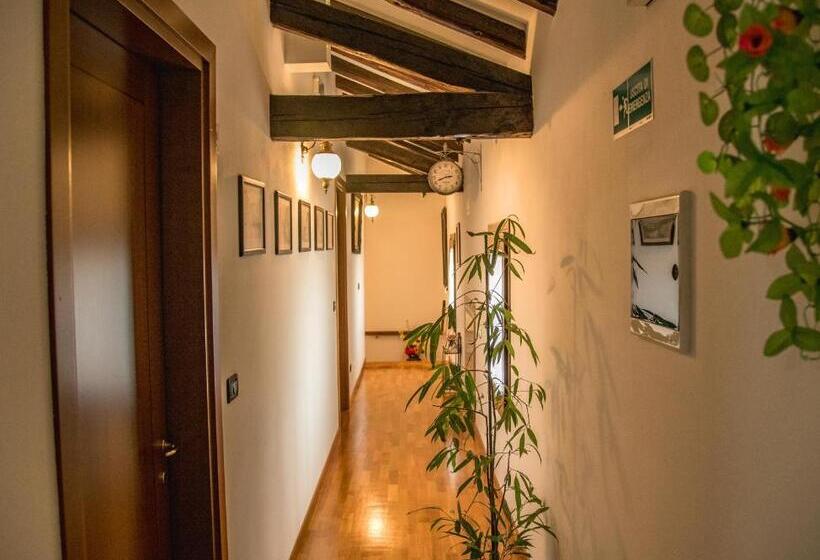 Bed and Breakfast Chiaro Di Luna