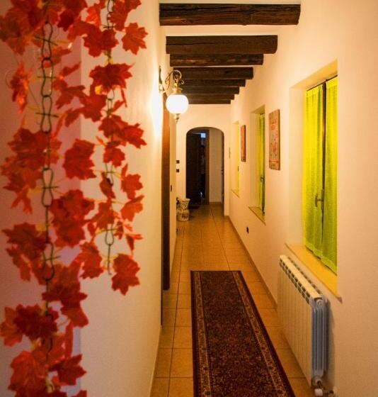 ベッドアンドブレックファースト Chiaro Di Luna