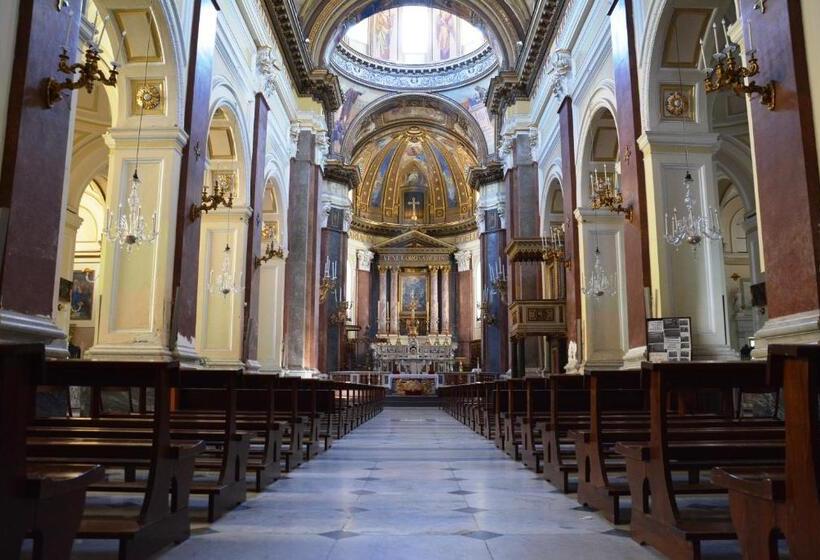 تختخواب و صبحانه Le Stanze Della Regina
