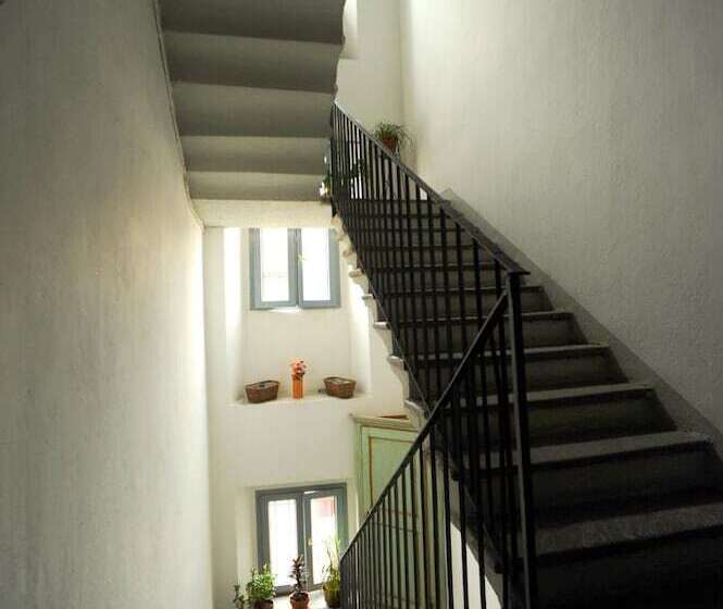 مبيت وإفطار Locanda Al 5