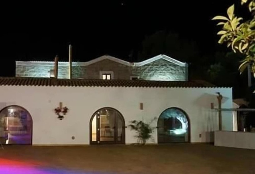 مبيت وإفطار Masseria Colle Carro Ba07200451000019667