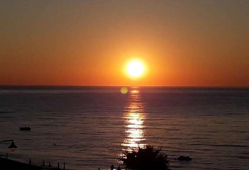 Bed And Breakfast Sunrise