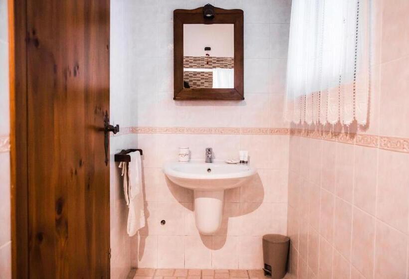 مبيت وإفطار Supramurgia Agribistrot