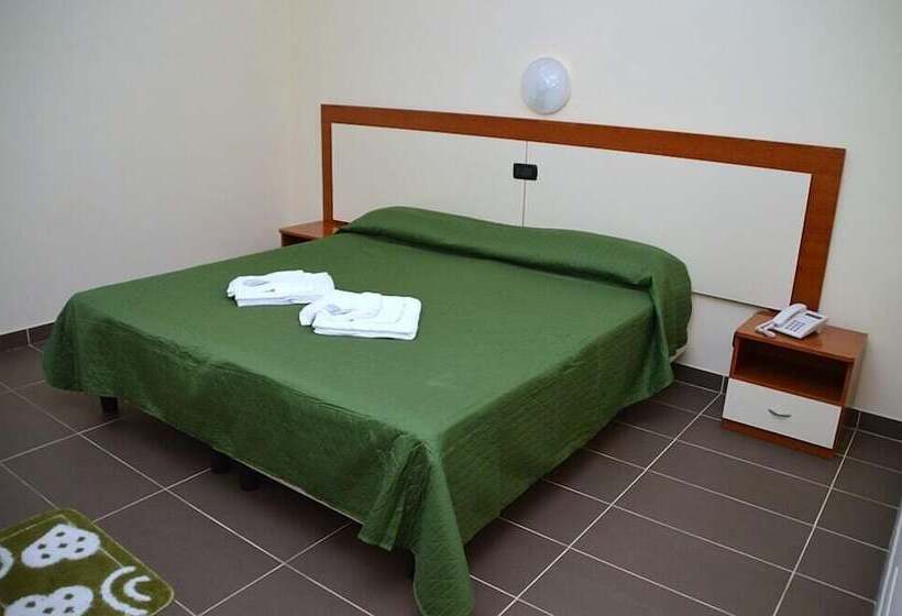 فندق فئة نجمة واحدة Belvedere