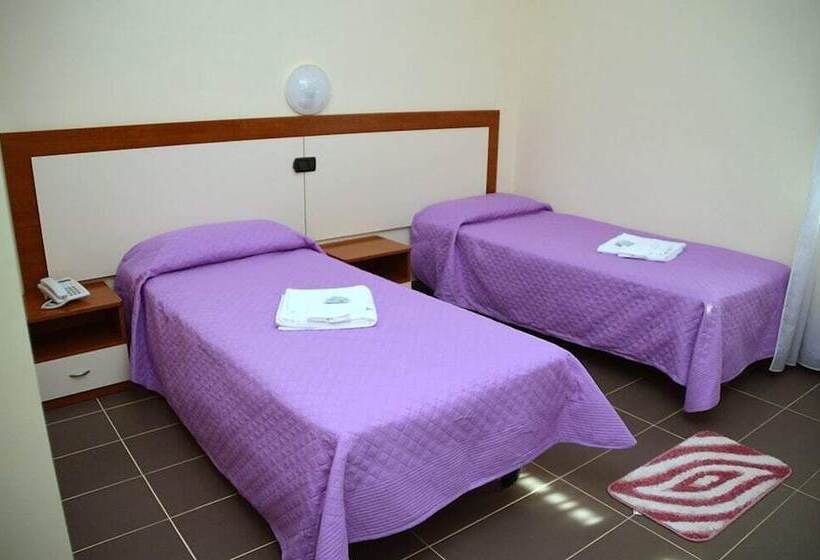 فندق فئة نجمة واحدة Belvedere