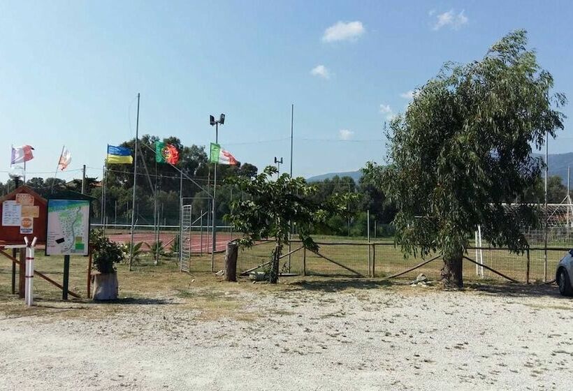 בית מלון כפרי Camping Ulisse