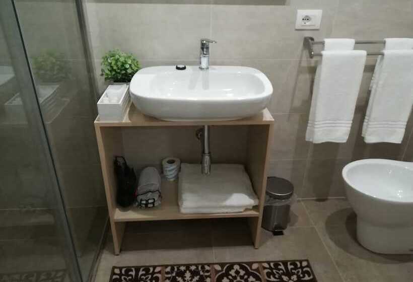 پانسیون Guest House B&b Via Marina