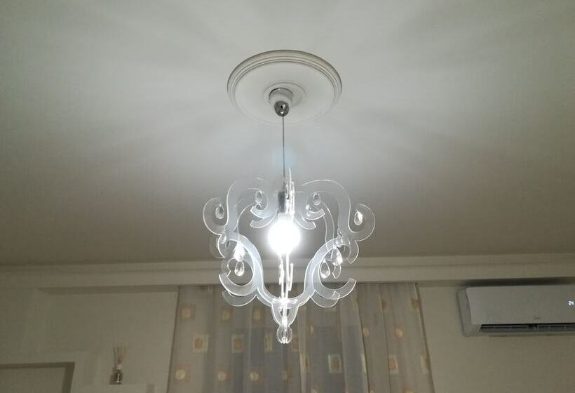 پانسیون Guest House B&b Via Marina