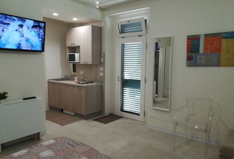 پانسیون Guest House B&b Via Marina