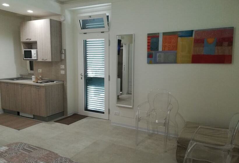 پانسیون Guest House B&b Via Marina