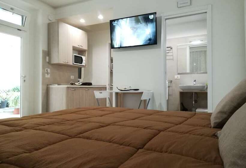 پانسیون Guest House B&b Via Marina