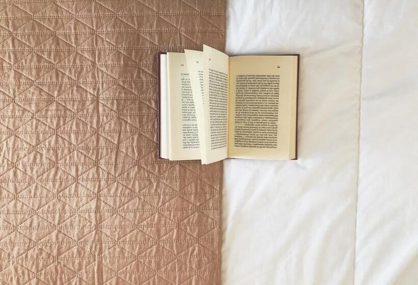 פנסיון La Tana Del Gatto