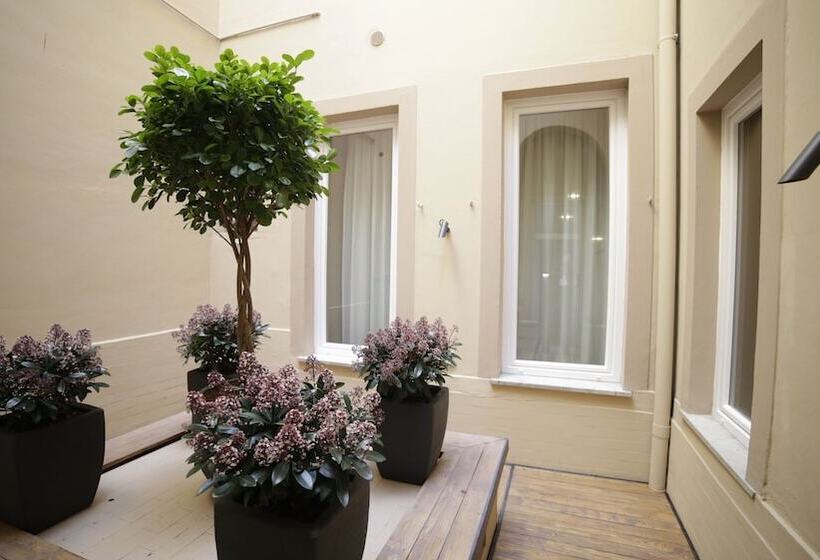 פנסיון Suitelifetrevi