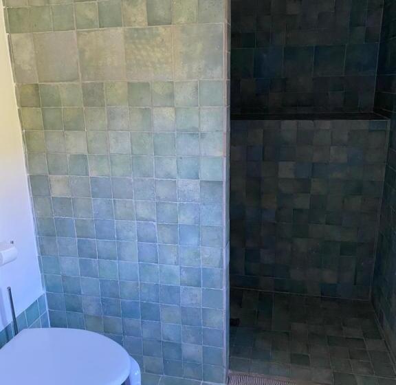 פנסיון The Sanctuary By Caimeli