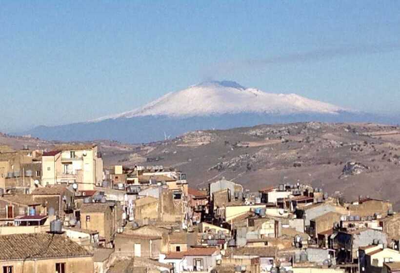 تختخواب و صبحانه Il Piccolo Attico