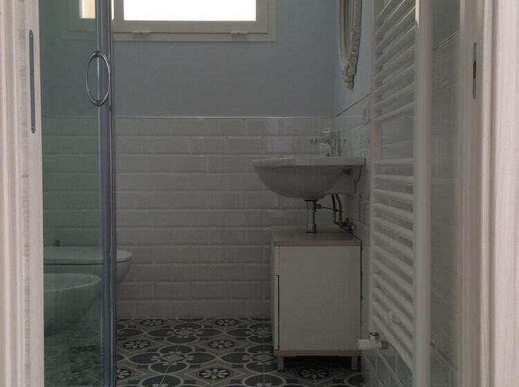 مبيت وإفطار Il Piccolo Attico