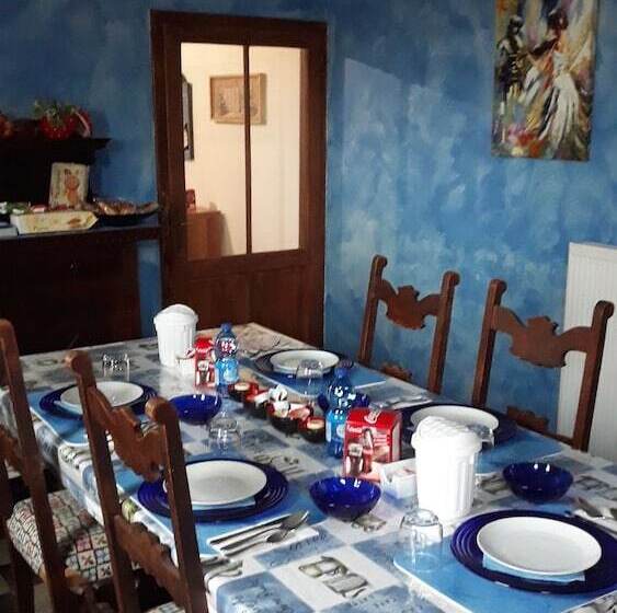 ベッドアンドブレックファースト Barone Rosso