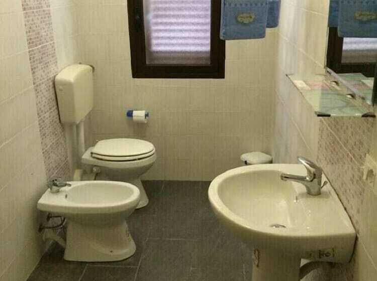 تختخواب و صبحانه Cala Arenella Near Spiaggia Foggia