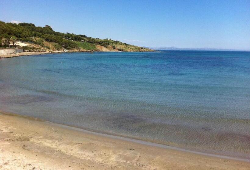 ベッドアンドブレックファースト Cala Arenella Near Spiaggia Foggia