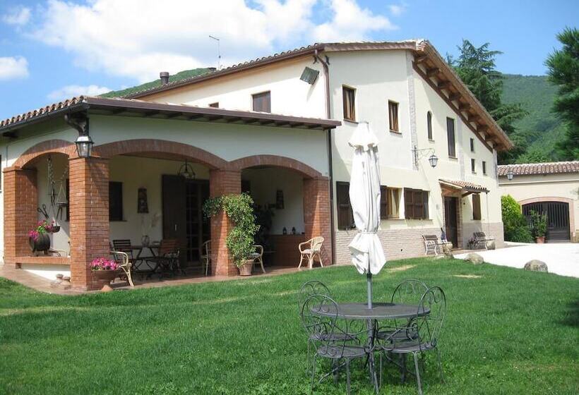 مبيت وإفطار Casa Rastia