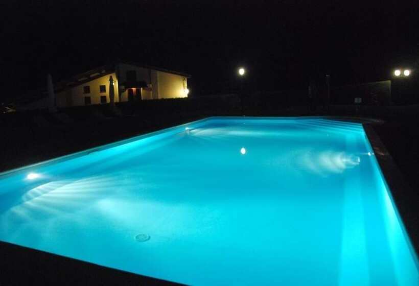 مبيت وإفطار Casa Rastia