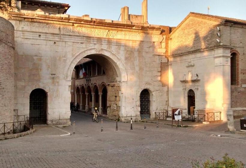 住宿加早餐  La Luna Nel Parco