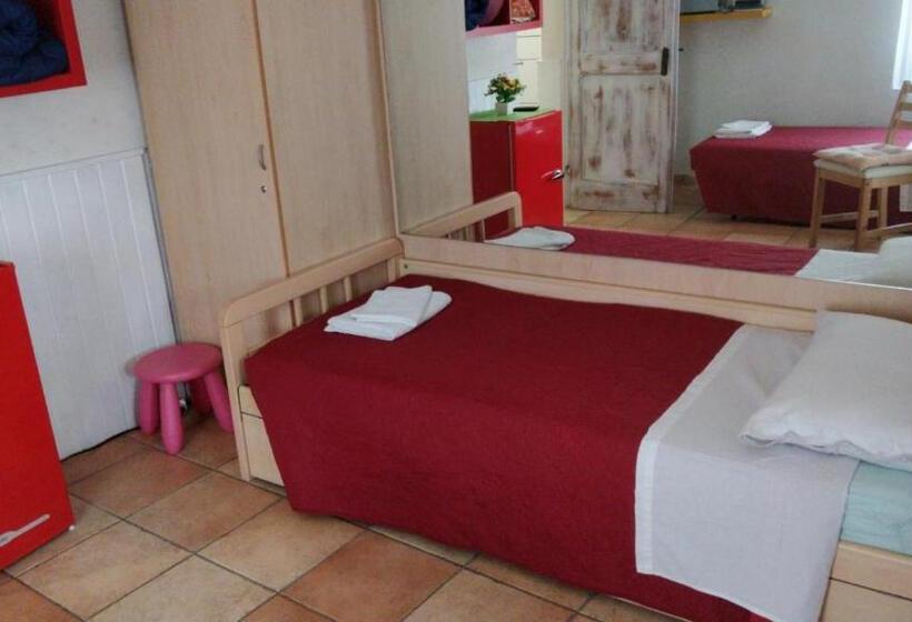 住宿加早餐  La Luna Nel Parco