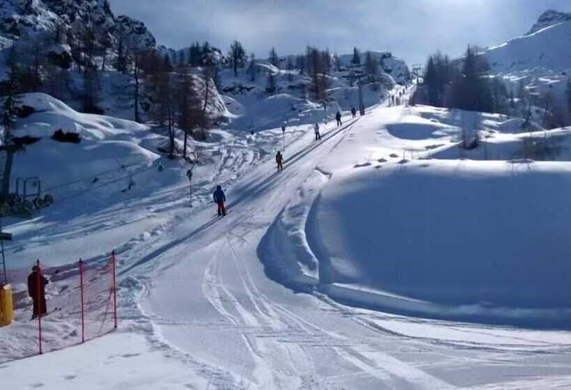 مبيت وإفطار La Spina