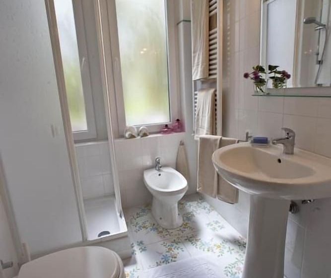 住宿加早餐  La Villa Della Meda