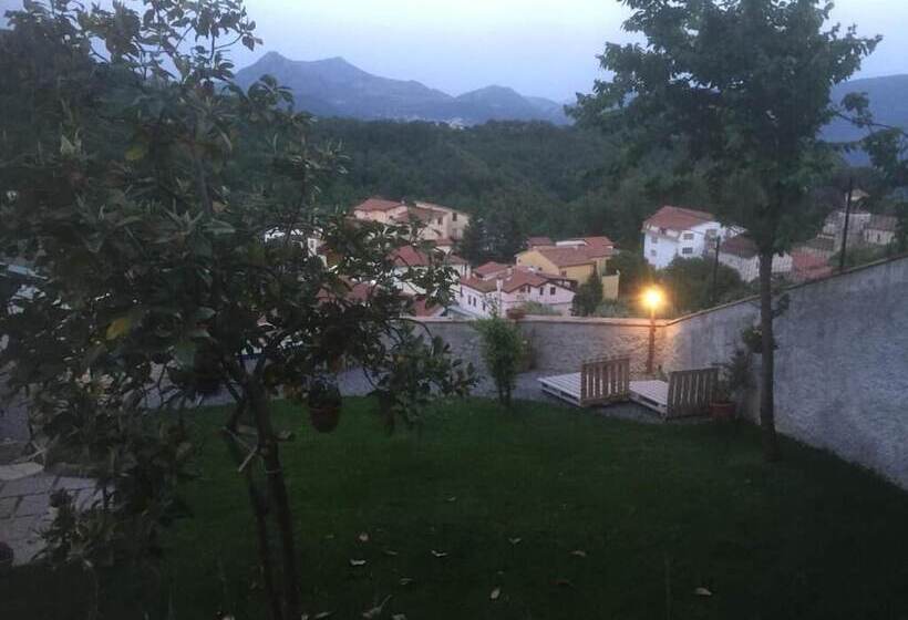 مبيت وإفطار Villa Alemi