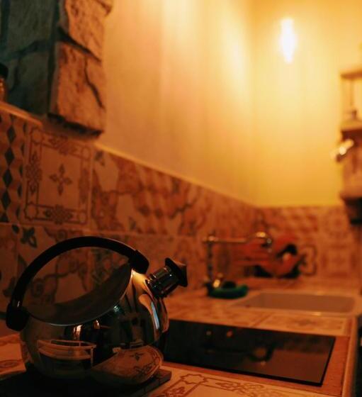 مبيت وإفطار Villa Alemi