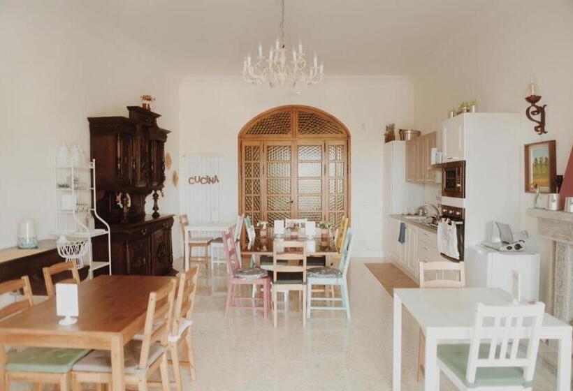 مبيت وإفطار Villa Alemi