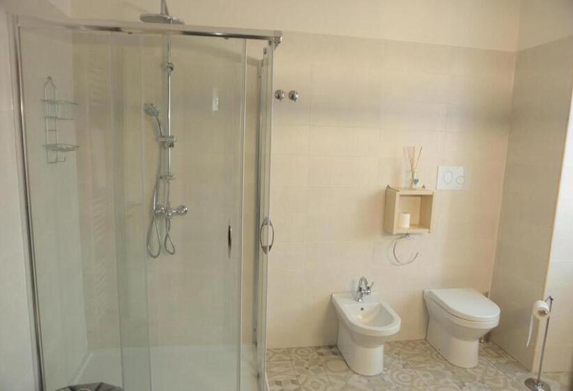 مبيت وإفطار Villa Alemi