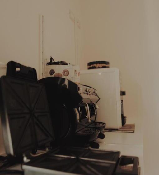 مبيت وإفطار Villa Alemi