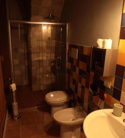 مبيت وإفطار Villa Alemi