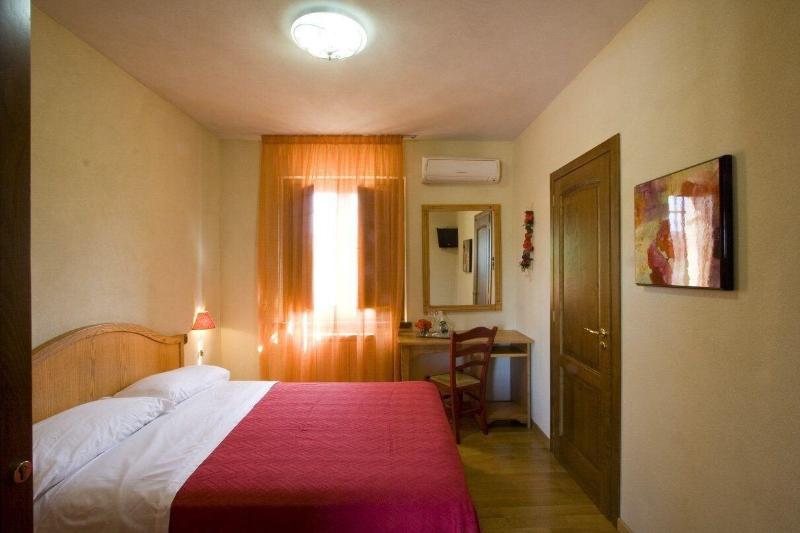 客栈  Albergo Arinde