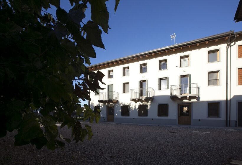 בית מלון כפרי Agriturismo Mestroni