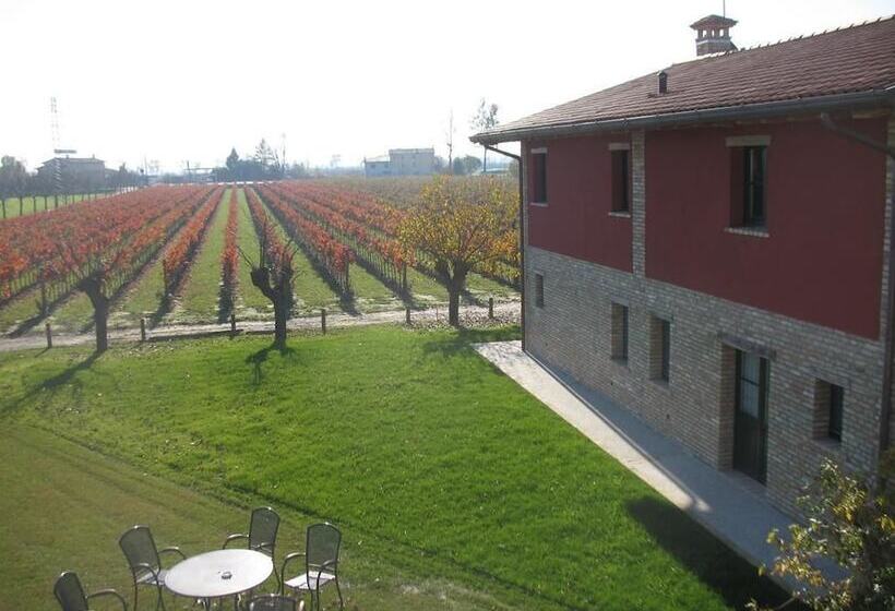 فندق ريفى Agriturismo Albafiorita