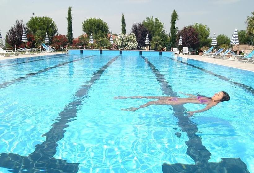 田舎風ホテル Fattoria Paradiso