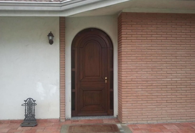 بنسيون Crespi House