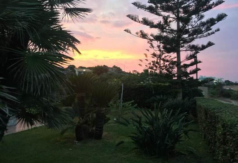 پانسیون Villa Sara